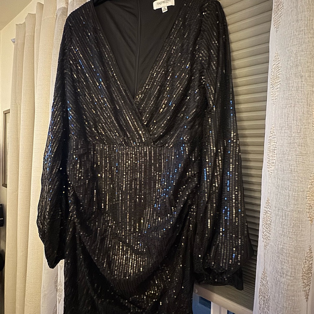 Elegant Black Sequin Mini Dress - Picture 3 of 5